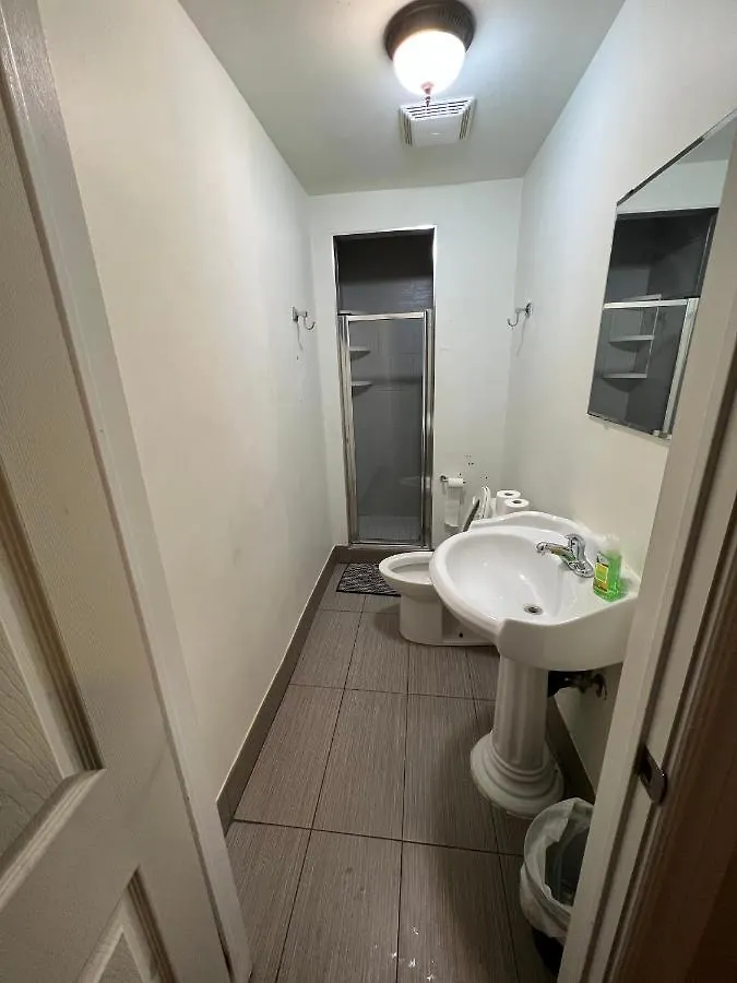 The Clarence Park Hostel Toronto Canada